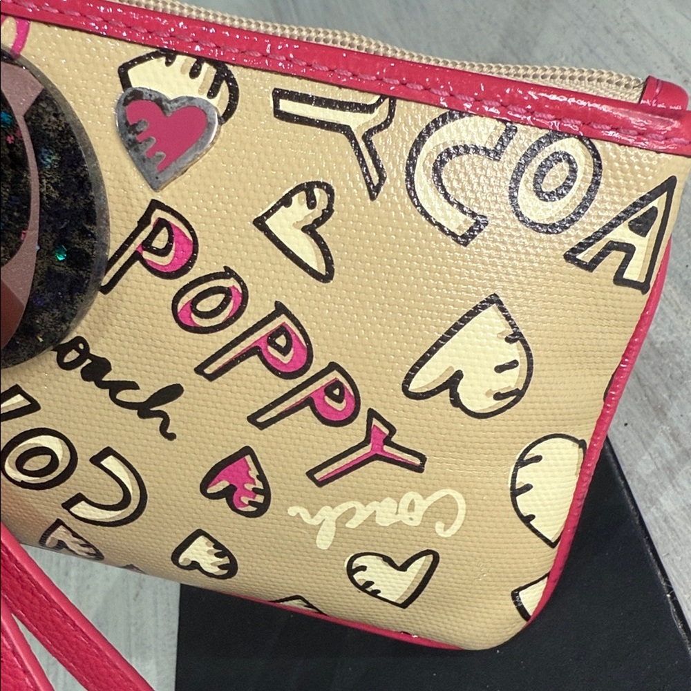 Coach Poppy Pink and Cream Wristlet - Picture 4 of 8